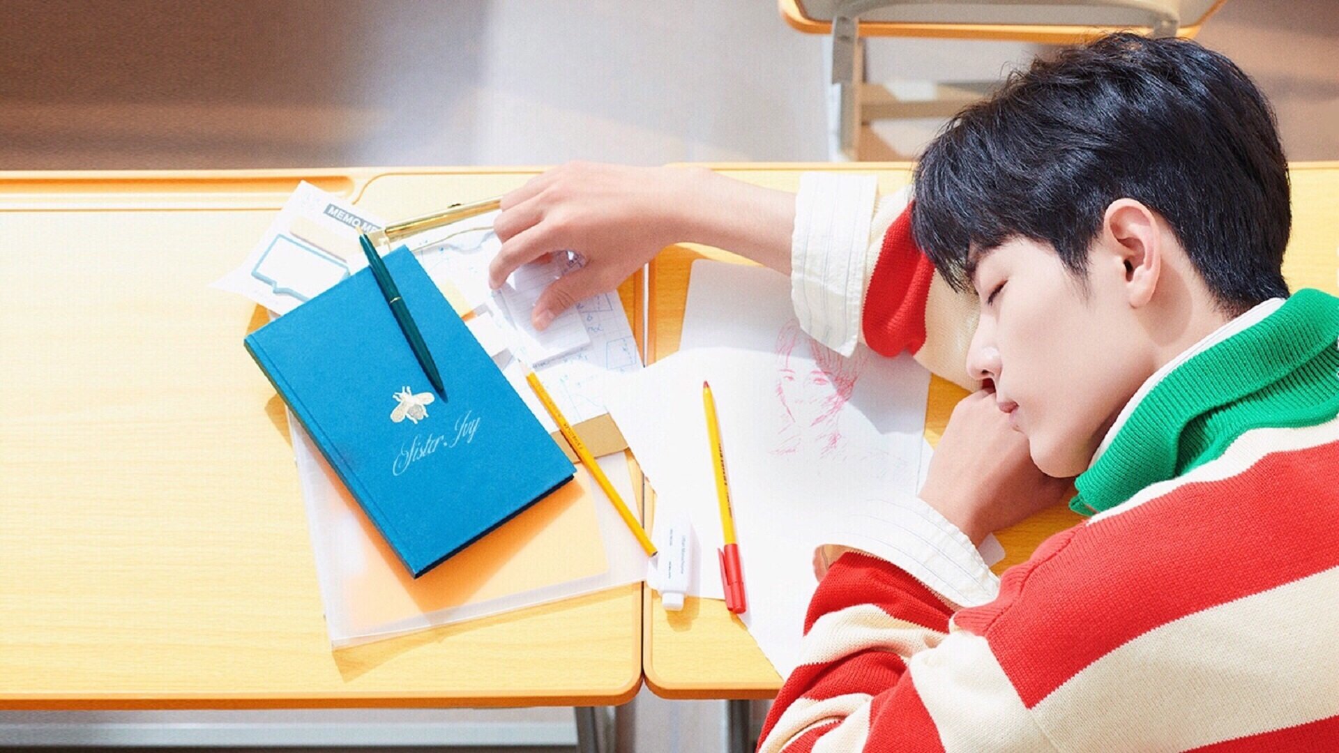 英超绝杀瞬间：终场哨声前的奇迹出现，英超压哨转会