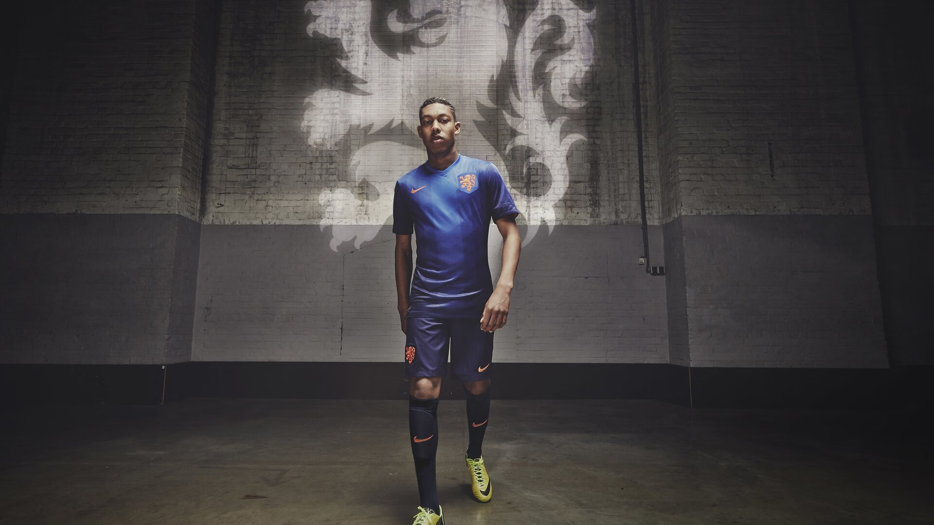 爱游戏-未来足球场馆将实现“绿色能源+智能控制”全链路绿色升级，新型足球场